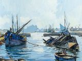 une peinture représentant plusieurs bateaux sur l'eau, près du rivage