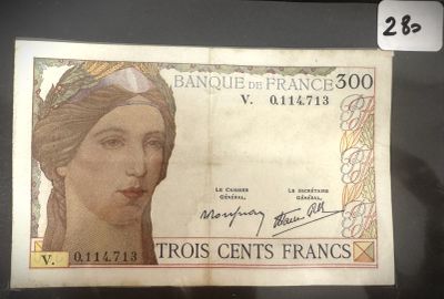 un ancien billet de banque français sur lequel figure le portrait d'une femme