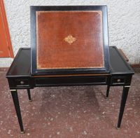 Table "à la Tronchin", en acajou noirci, sous main cuir et p…
