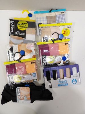 a lot of different items that are in the package