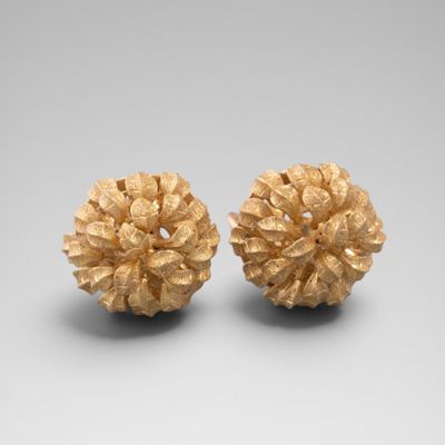 Paire de boucles d'oreilles "Dahlia"