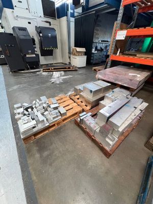 many different types of machines in this warehouse