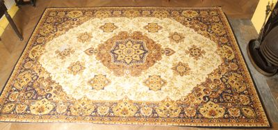 an image of a rug on a wooden floor in a room