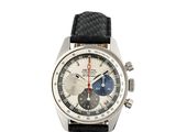 une image représentant une montre avec un bracelet noir sur fond blanc