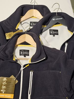 Lot de 3 - OAKS VALLEY - Veste polaire zippée - Modèle Volca…