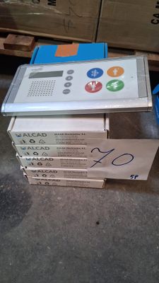 Lot de 5 pupitres ou terminaux de commande ALCAD