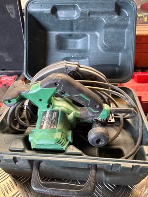 a tool in a case that is sitting on a table