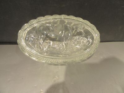 Berrier EN Verre Moule Avec Sujet Vache .
