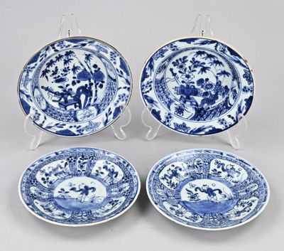 trois assiettes chinoises bleues et blanches