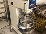 a machine that is sitting in the middle of a room