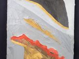 une image représentant un tableau sur une surface noire, avec un fond noir