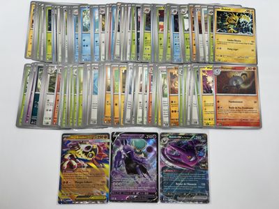 a lot of cards that are on the table