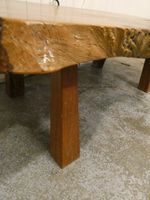 Table de salon "brutaliste" en bois exotique - H. (photo 4)