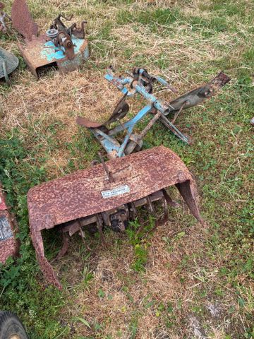 Lot comprenant rotavator et charrue brabant. TVA NON récupérable