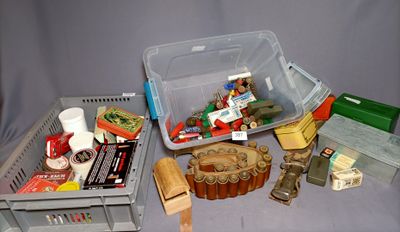 many items that are sitting on a table together