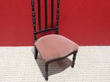 chaise miniature pour maison de poupées, avec assise et dossier rembourrés