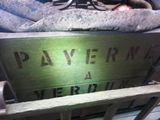 a wooden box with a sign on it that says pay vernis a veteran