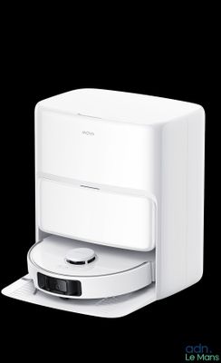 une image montrant un gros plan d'un humidificateur sur fond noir