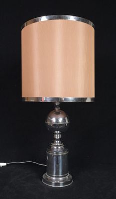 an image of a lamp that is on a table