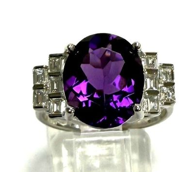 Bague de style Art Déco en or blanc 750°/.