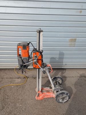 Foreuse / carotteuse électrique sur colonne HUSQVARNA DS 450 - Photo 1