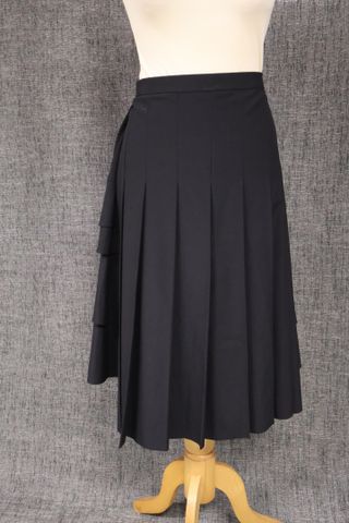 Comme des Garçons, circa 1990 – Jupe longue à volants derrière et...