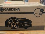 une boîte en carton avec l'image d'une voiture à l'intérieur