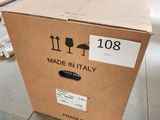 a box that is sitting on the floor in a room