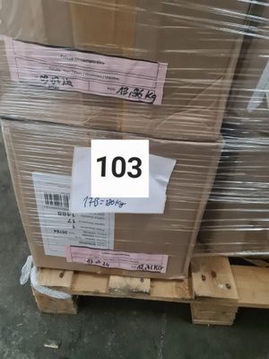 Palette de vêtements femme – Environ 180 kg