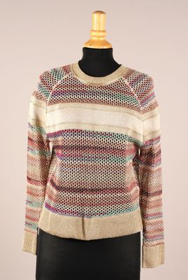 un pull multicolore pour femme sur un mannequin, un mannequin, un mannequin, un mannequin, un mannequin, un mannequin, un mannequin, un mannequin, un mannequin