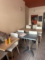 10 tables en mélaminé (photo 2)