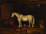 tableau représentant un cheval blanc debout dans une grange avec d'autres animaux
