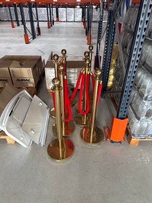 a lot of items that are on the floor in the warehouse