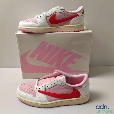 Nike Air Jordan 1 Low rose et blanc, pour enfant, taille 3 ans