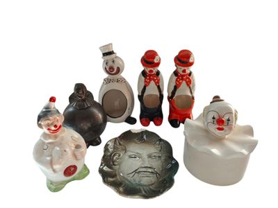 Objets de table comprenant une bonbonnière cylindrique en po…