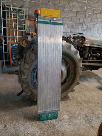 Plateau télescopique MACC capacité max 150 kgs, état apparent pro