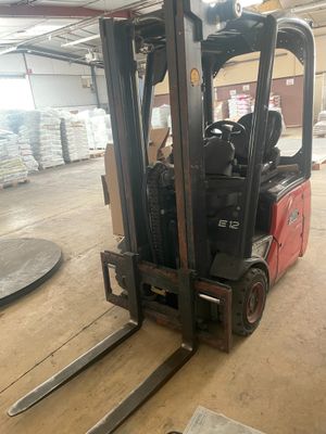 Chariot élévateur électrique FENWICK E 12-01 n° H2X386W04525…