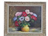 peinture représentant un vase de fleurs posé sur une table, sur fond blanc