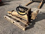 a wooden pallet with a rope attached to it