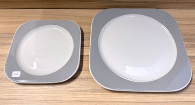 Série de 8 Assiettes carré décor blanches et grises SARREGUE…