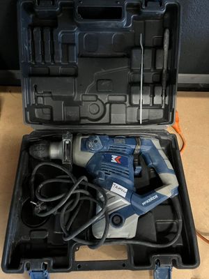 a tool in a case that is sitting on a table