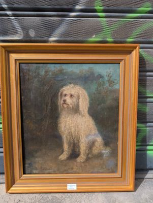 un tableau représentant un chien assis devant un mur