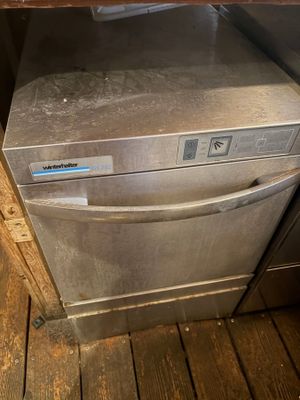 an image of a dishwasher in a kitchen