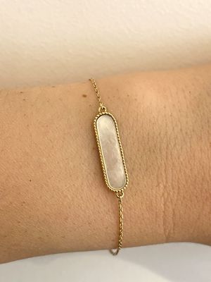 VAN CLEEF & ARPELS Bracelet en or jaune 750 millièmes et nac…