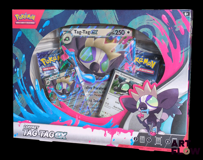 une boîte de cartes Pokémon qui se trouvent dans la boîte