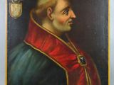 un vieux tableau représentant un homme vêtu d'une robe rouge et verte