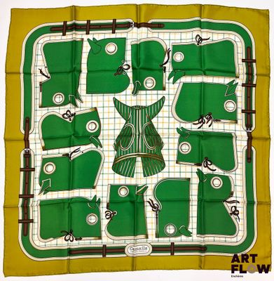 foulard carré vert et blanc orné d'une image représentant une femme en robe verte