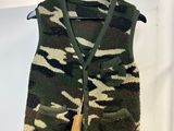 gilet vert camouflage avec poches