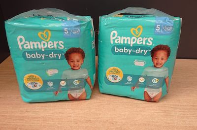 Lot de 2 paquets de 26 couches PAMPERS Baby-Dry - taille 5, …
