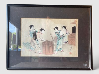 tableau encadré représentant deux femmes en kimono, avec une boîte en bois
